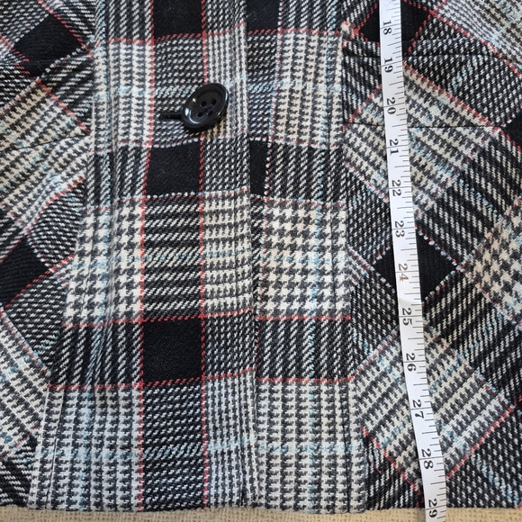 Vintage Guess Wool Blend Lined Button Up Coat Plaid Black Red Sz Xs - Picture 16 of 16